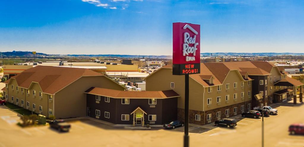 Red Roof Inn and Suites Council Bluffs