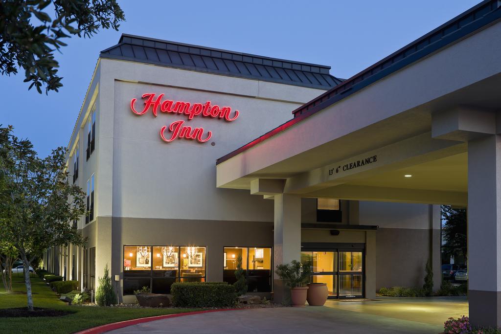 Hampton Inn Houston-Stafford