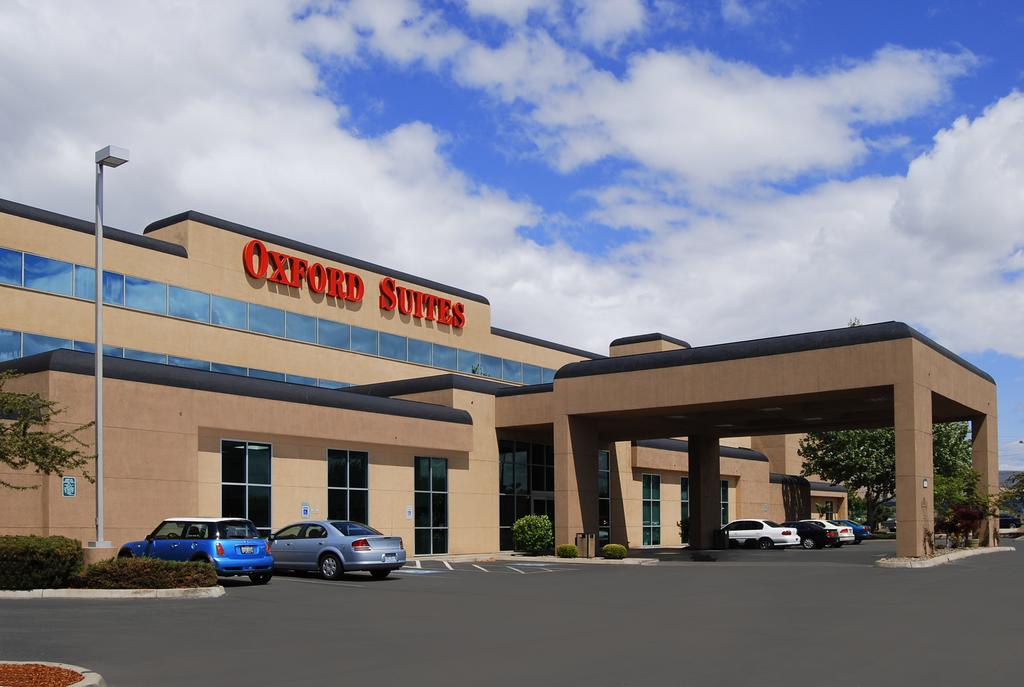 Oxford Suites Yakima