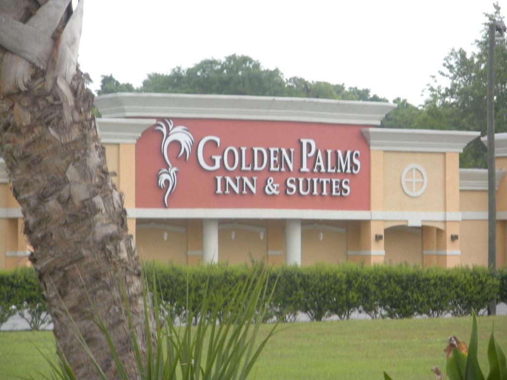 Golden Palms Inn and Suites