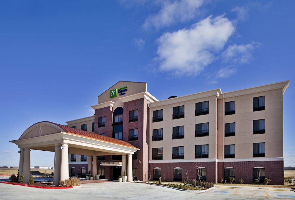 Holiday Inn Exp Stes Pryor