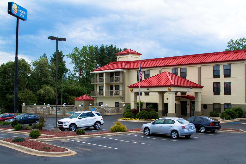 COMFORT INN Biltmore West