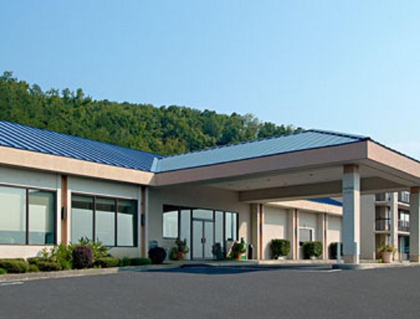 Howard Johnson Inn And Conference Center Salem