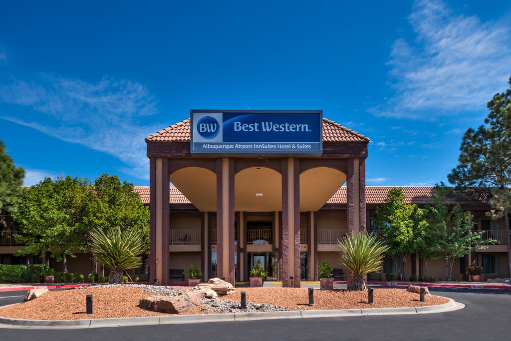 BEST WESTERN Airport Albuquerque InnSuites Hotel and Suites