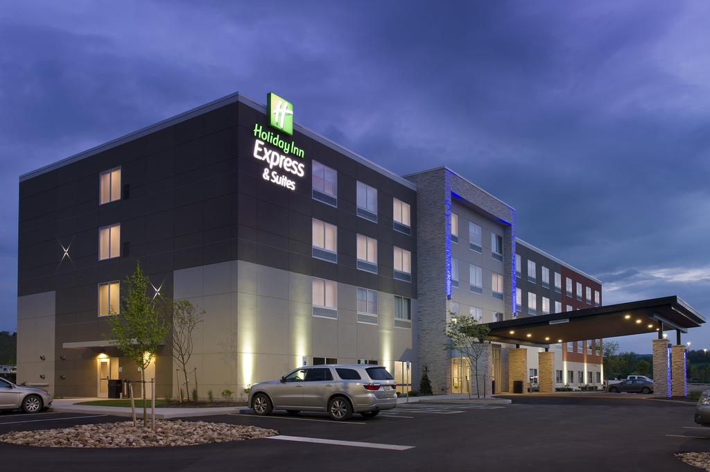 Holiday Inn Exp Stes Altoona