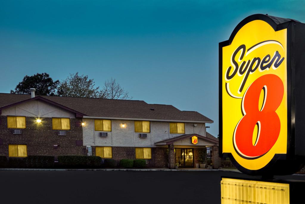 Super 8 Greenville