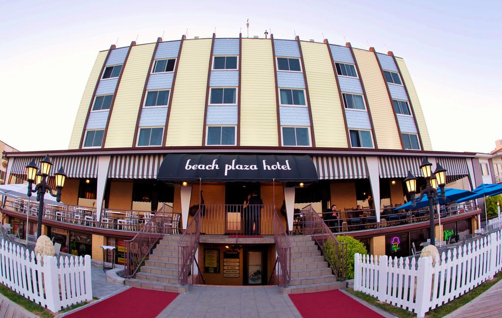 Beach Plaza Hotel