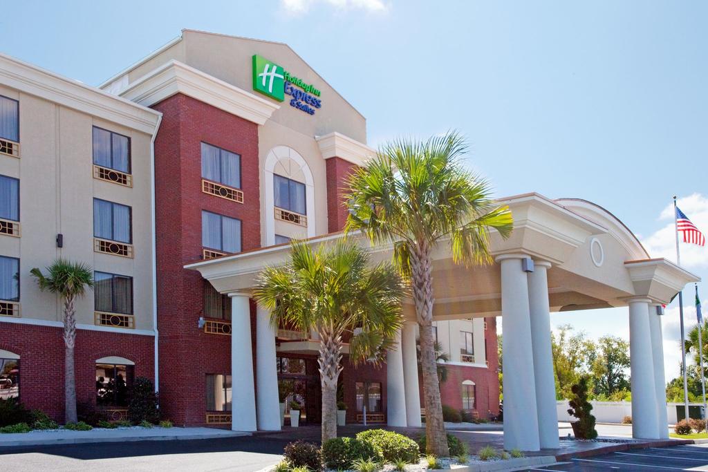 Holiday Inn Express Suites Douglas