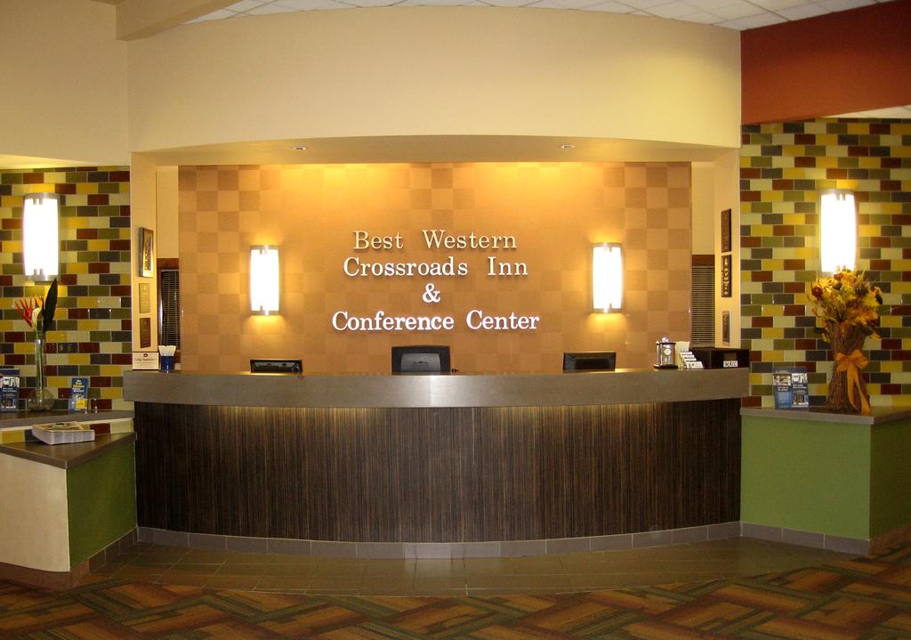 BEST WESTERN PLUS Crossroads Inn and Conference Center