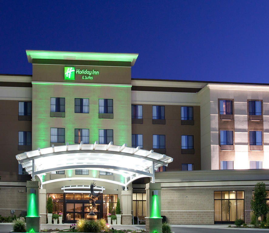 Holiday Inn Hotel Suites Airport West