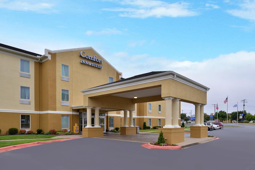 Comfort Inn and Suites Bryant