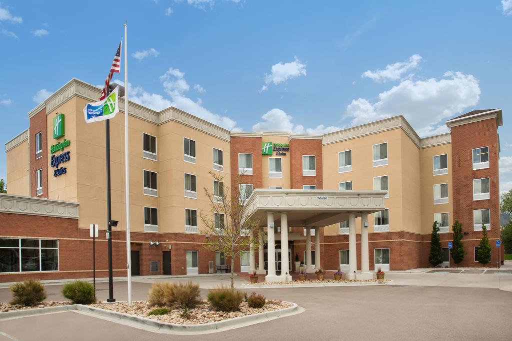 Holiday Inn Express and Suites Denver North - Thorton