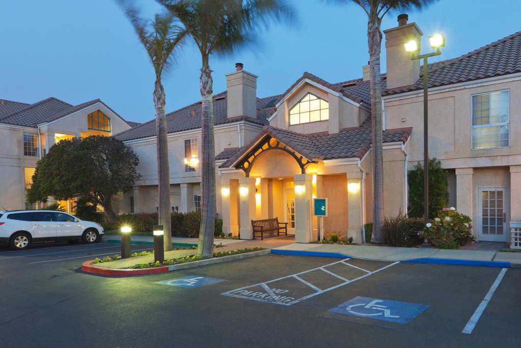 Staybridge Suites Airport