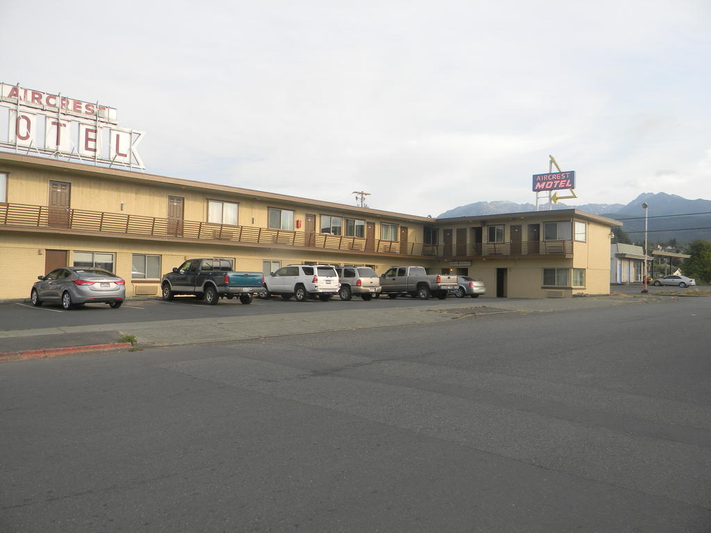 Aircrest Motel