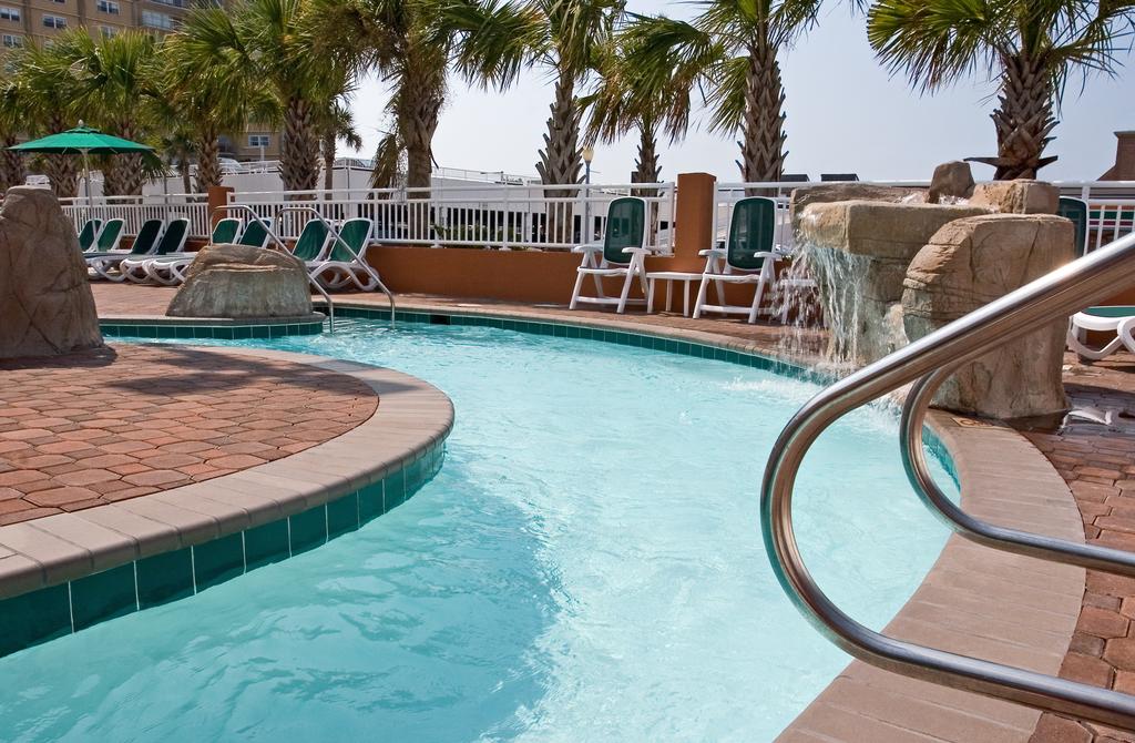 Holiday Inn Hotel and Suites Virginia Beach - North Beach