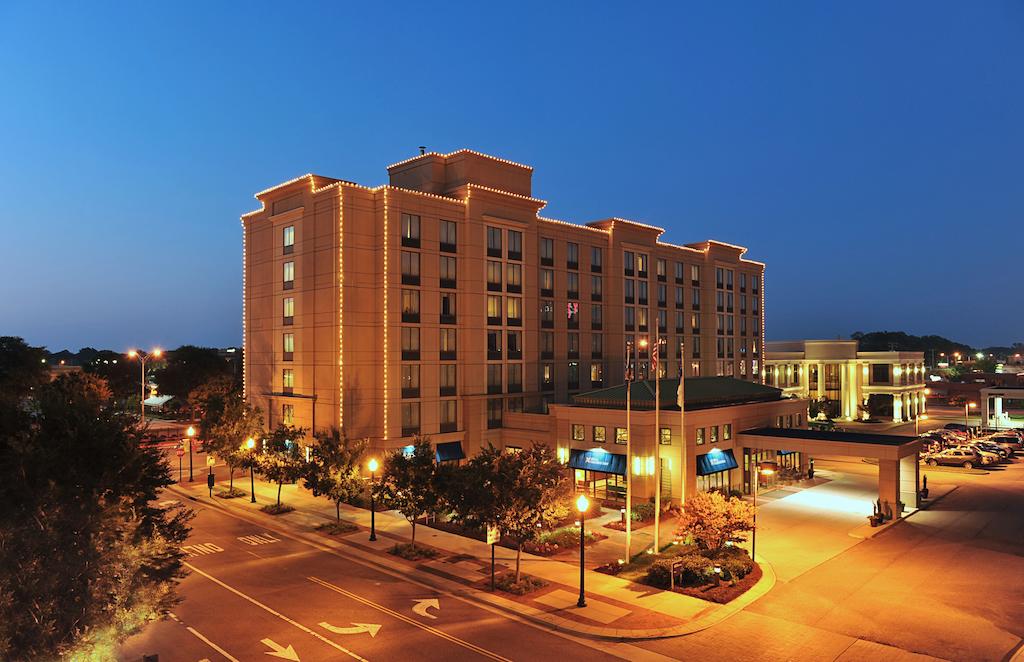 Hilton Garden Inn Virginia Beach Town Center