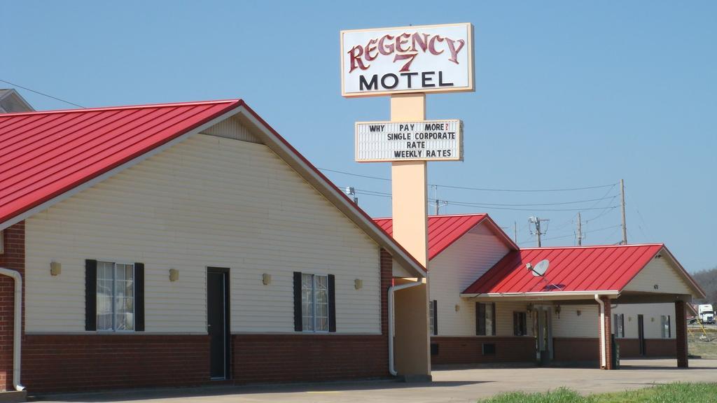 Regency 7 Motel