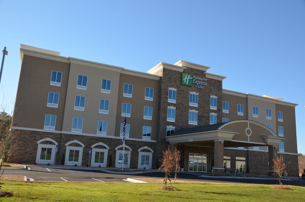 Holiday Inn Express and Suites Albany North West