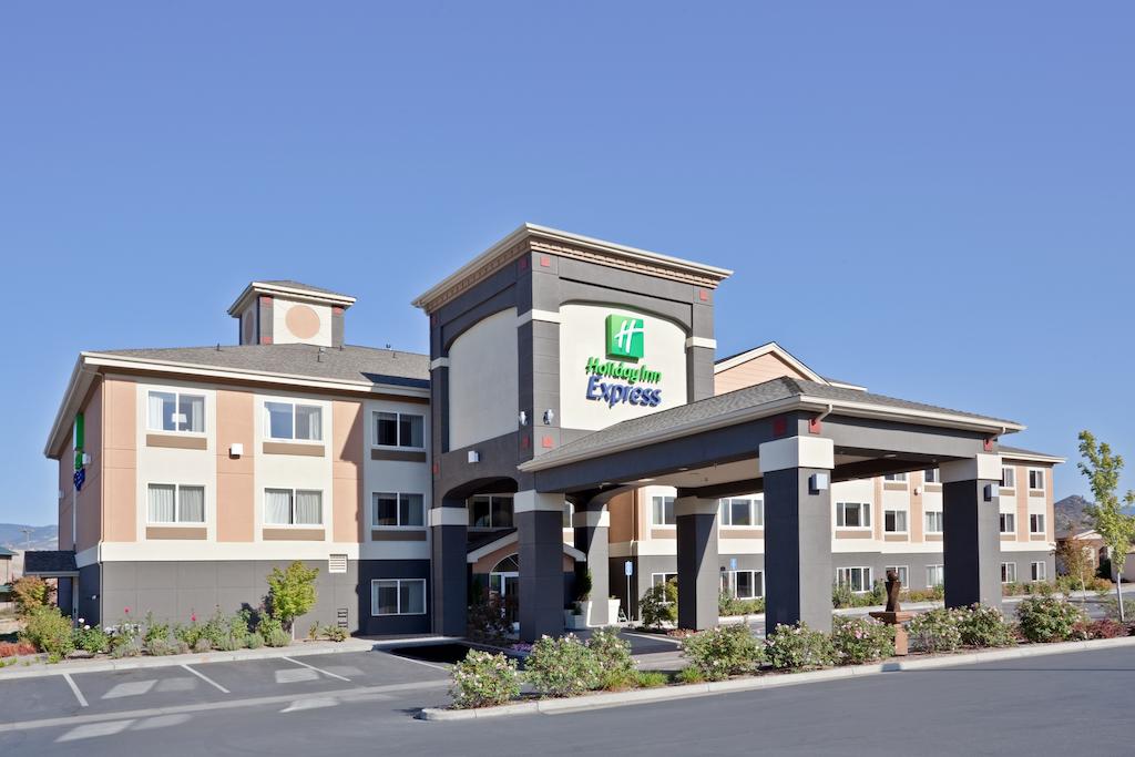 Holiday Inn Express Hotel and Suites Ashland