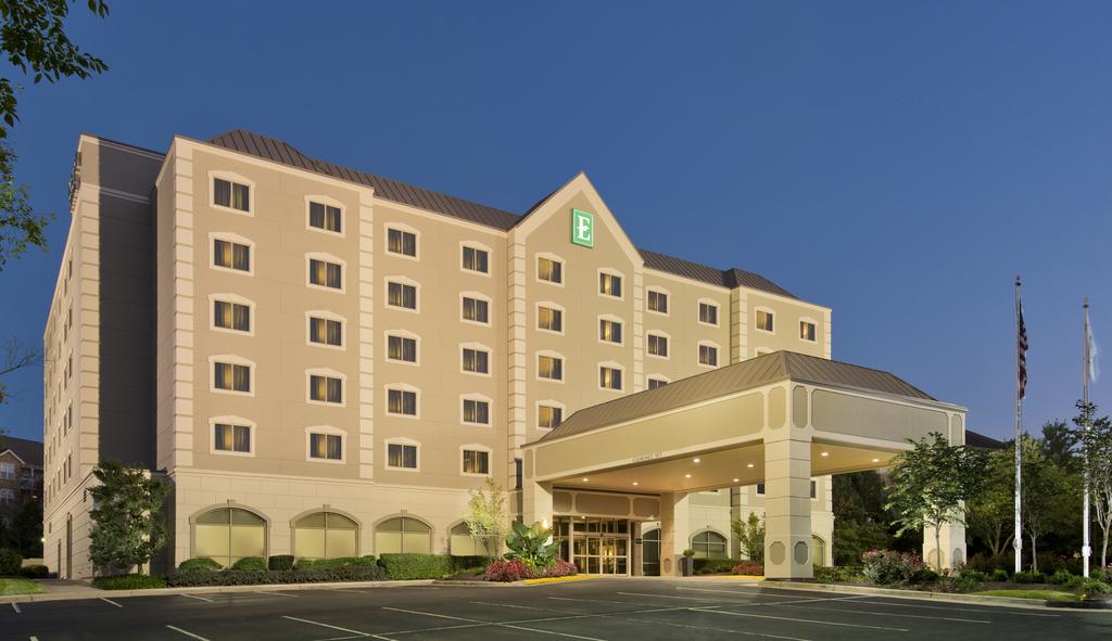 Embassy Suites Dulles Airport