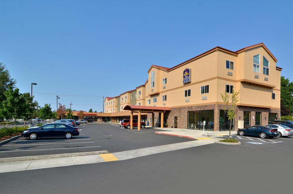 BEST WESTERN PLUS Battle Ground Inn and Suites