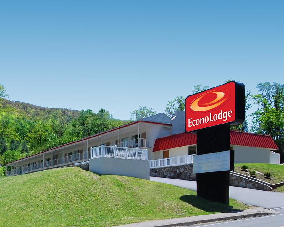 Econo Lodge Near Bluefield College