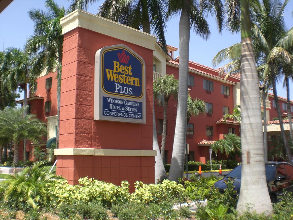 Best Western Plus Windsor Gardens Hotel and Suites-Conference Center