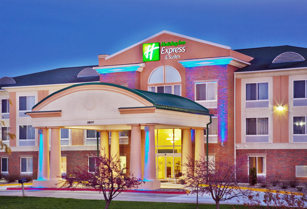 Holiday Inn Express Suites Ames