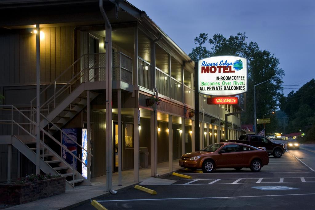 Rivers Edge Motel