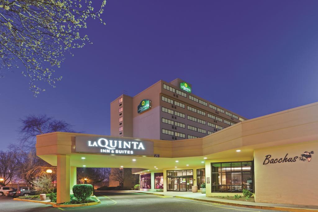 La Quinta Inn and Suites Secaucus Meadowlands