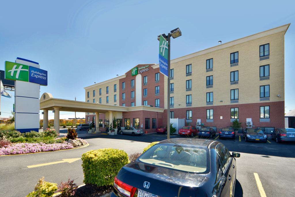 Holiday Inn Express Kennedy Airport