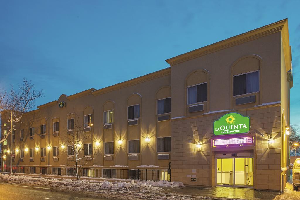 La Quinta Inn and Suites JFK Airport