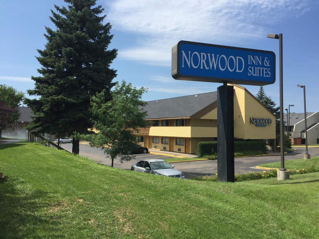 Norwood Inn and Suites