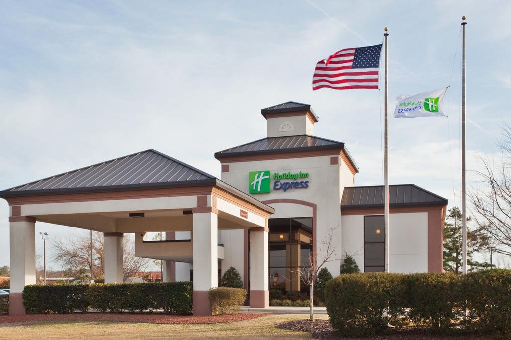 Holiday Inn Express New Bern