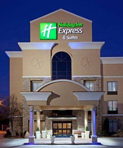 Holiday Inn Exp Arlington