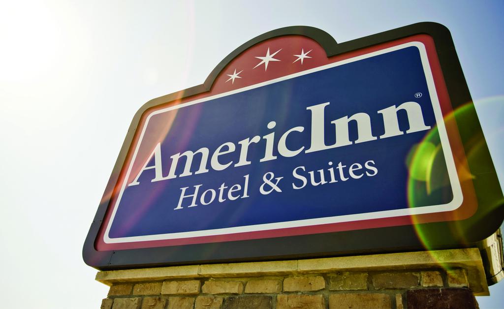 AmericInn Munising