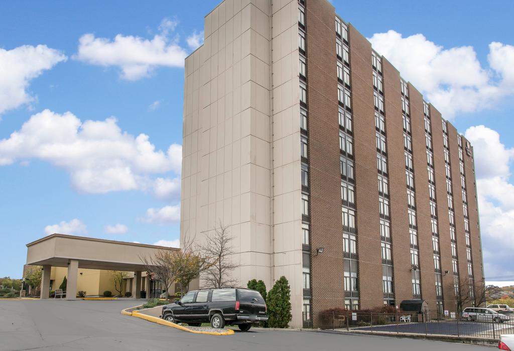 Clarion Hotel Cincinnati North