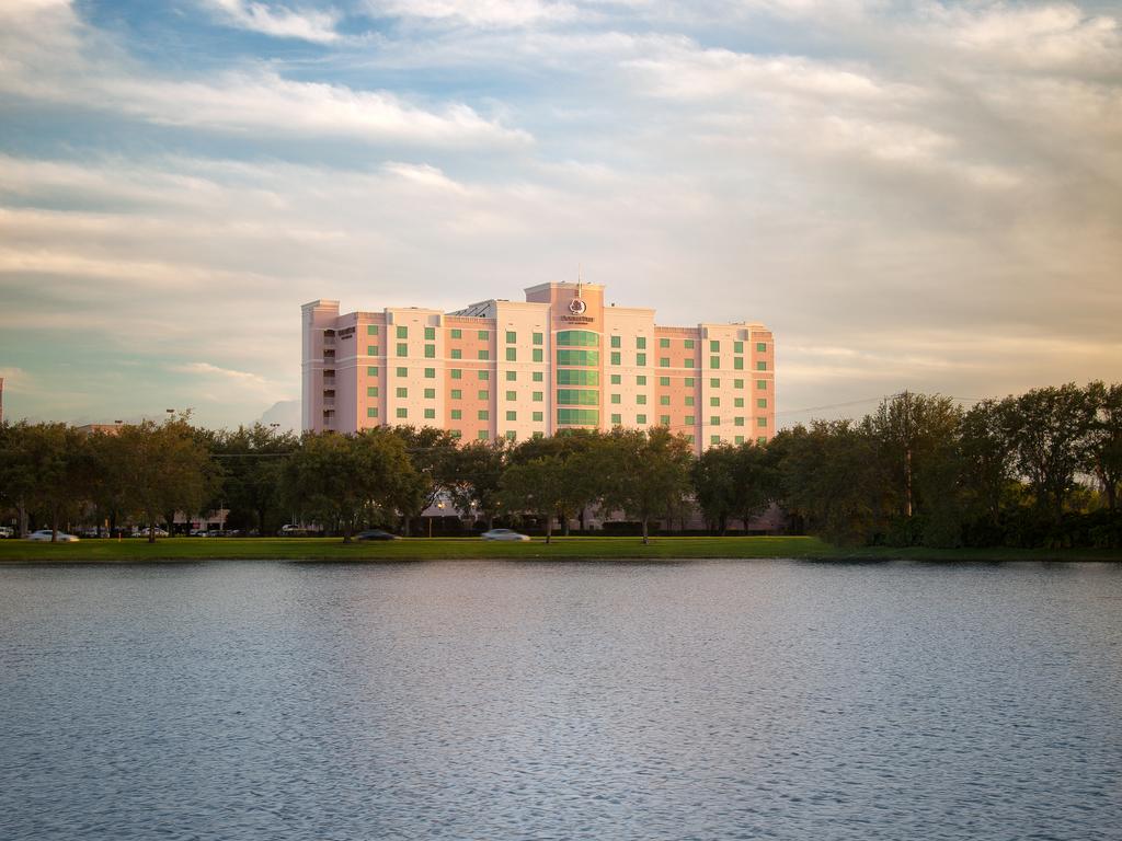 DoubleTree by Hilton Sawgrass Mills