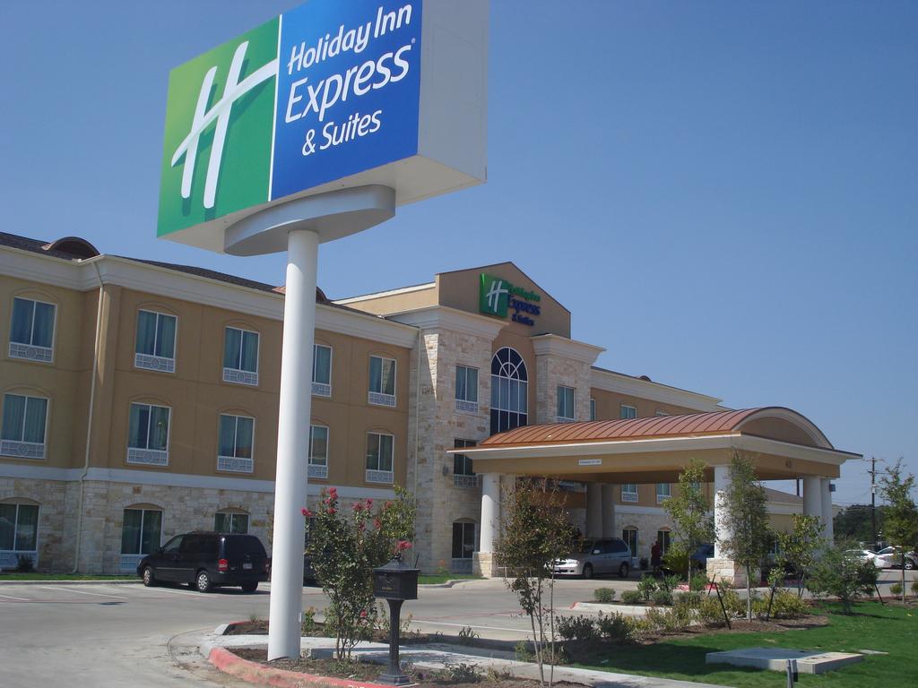 Holiday Inn Express Suites Georgetown