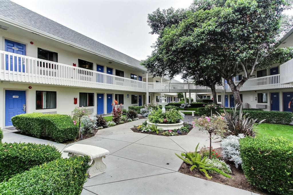 Motel 6 Monterey - Marina