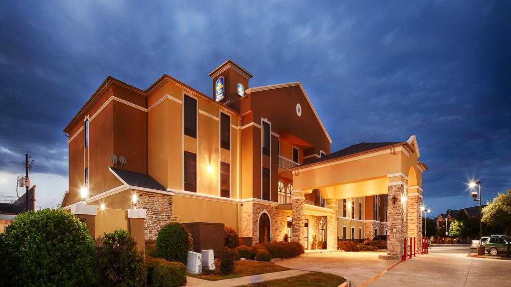 BEST WESTERN PLUS McKinney Inn and Suites