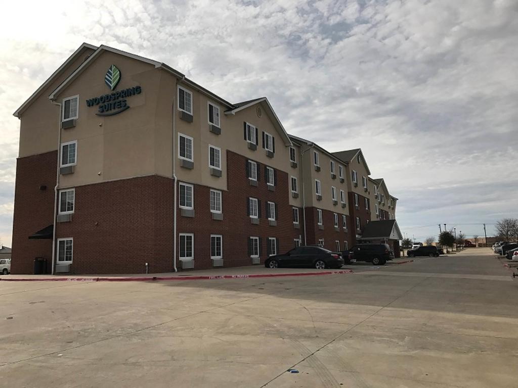 WoodSpring Suites McKinney