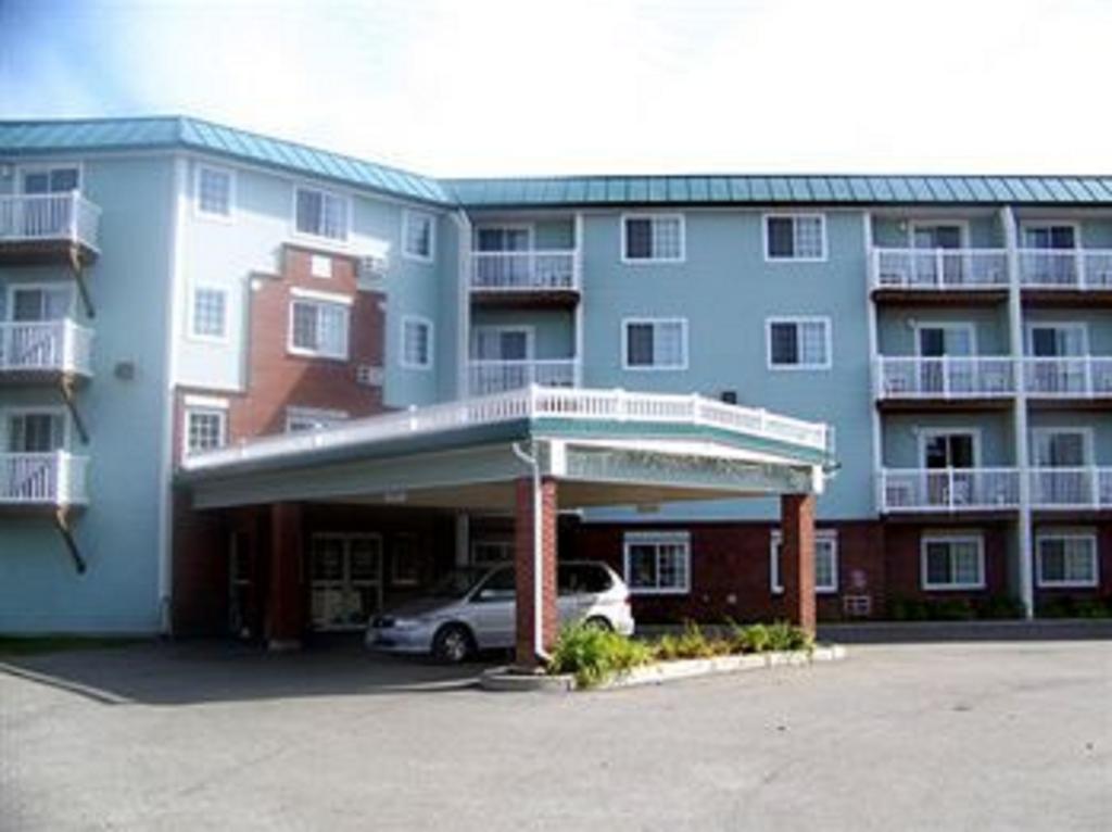 Baymont Inn and Suites Essex Burlington Area