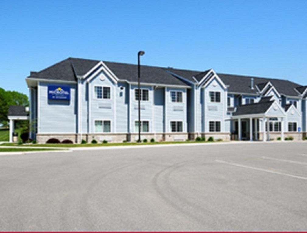 Microtel Inn and Suites by Wyndham Springfield