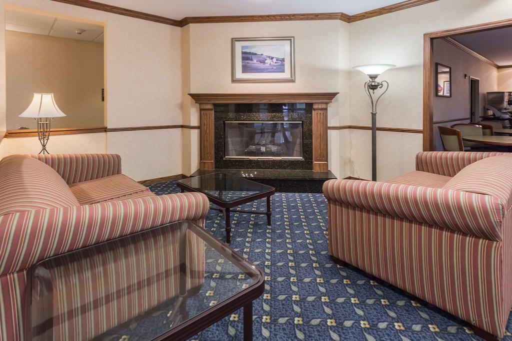 Baymont Inn and Suites Waterford-Burlington