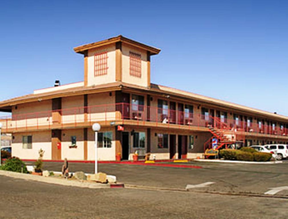 Park Avenue Inn and Suites