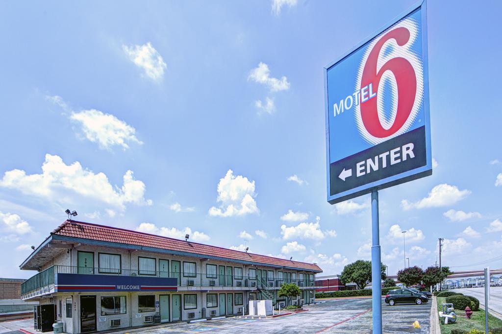 Motel 6 Fort Worth - North Richland Hills