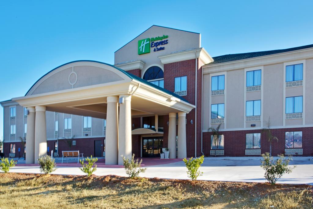 Holiday Inn Express Waller