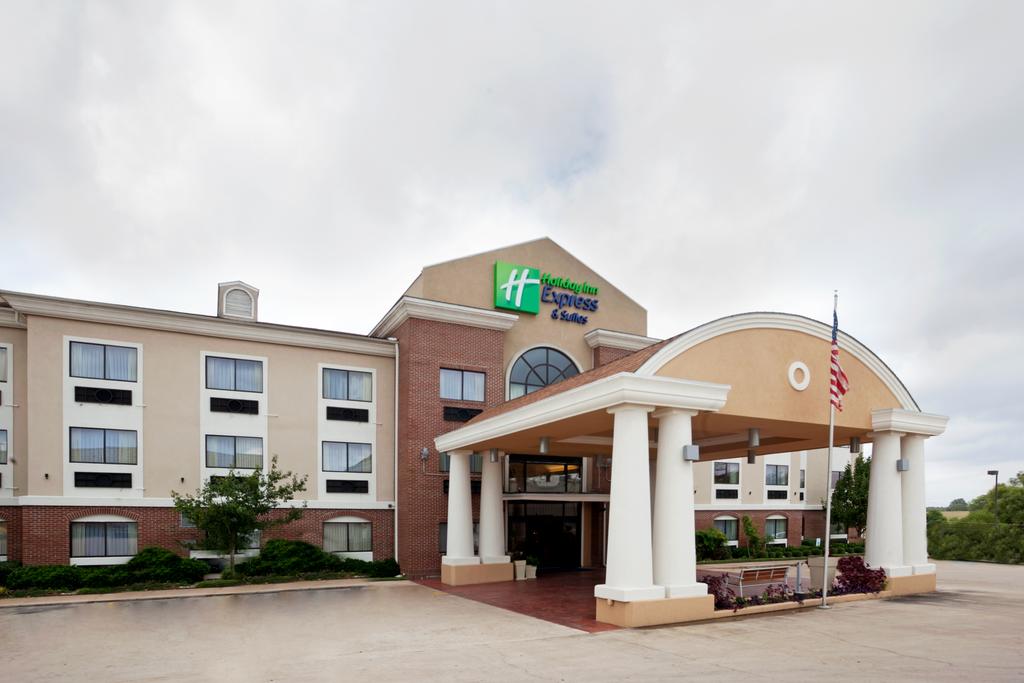 Holiday Inn Exp Stes Elgin