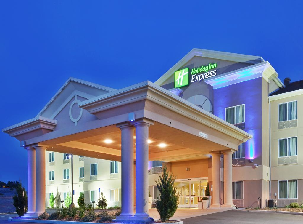 Holiday Inn Express Yreka